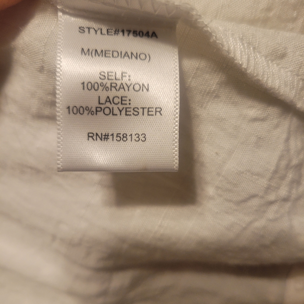 NWOT Lace button down staccato tank top - Picture 4 of 4